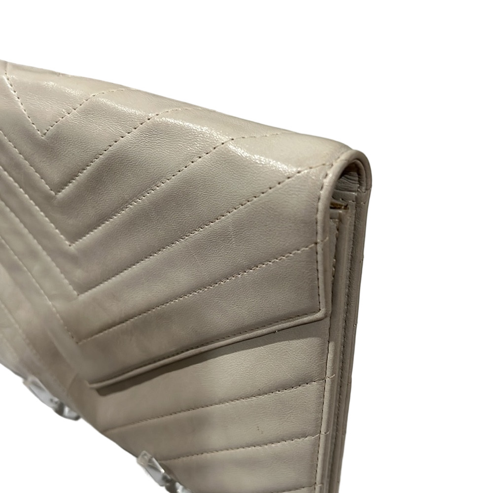 Yves Saint Laurent  YSL White Quilted Clutch EUC - Picture 10 of 15